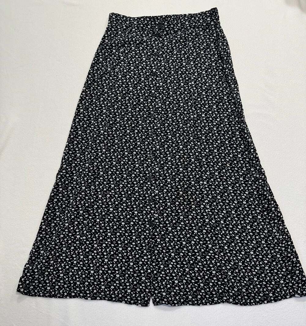 Brandy Melville Black White Floral Print Button-Front Midi Skirt